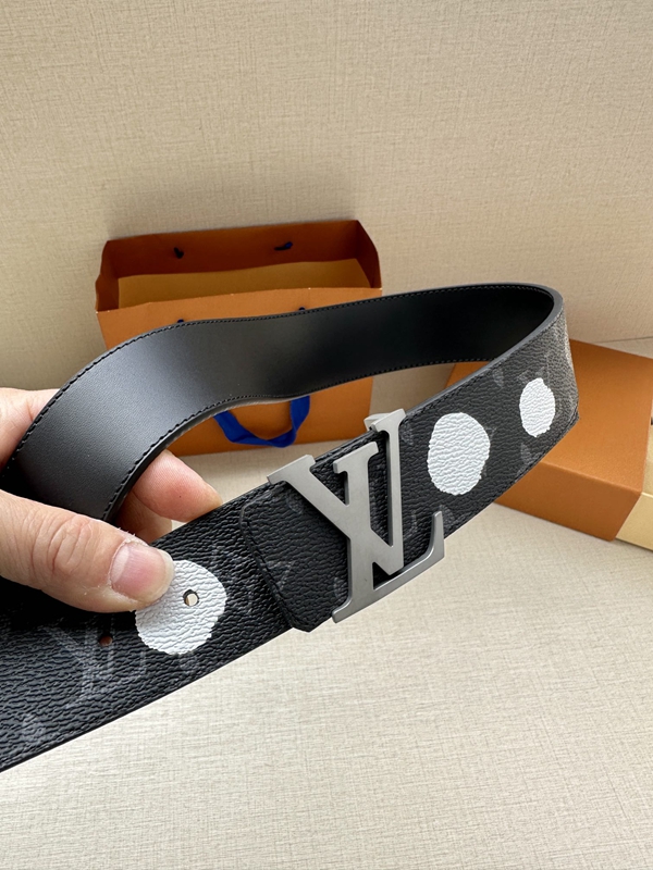 激安ルイヴィトンベルト背面デザイン